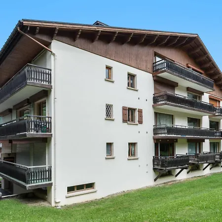 2 Avec Cheminee Et Balcon Au Centre De - Fr-1-453-184