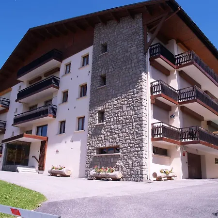 Apartment 2 Avec Cheminee Et Balcon Au Centre De - Fr-1-453-184 *